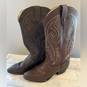 Bronco Size 8 Genuine Leather Cowboy Boots